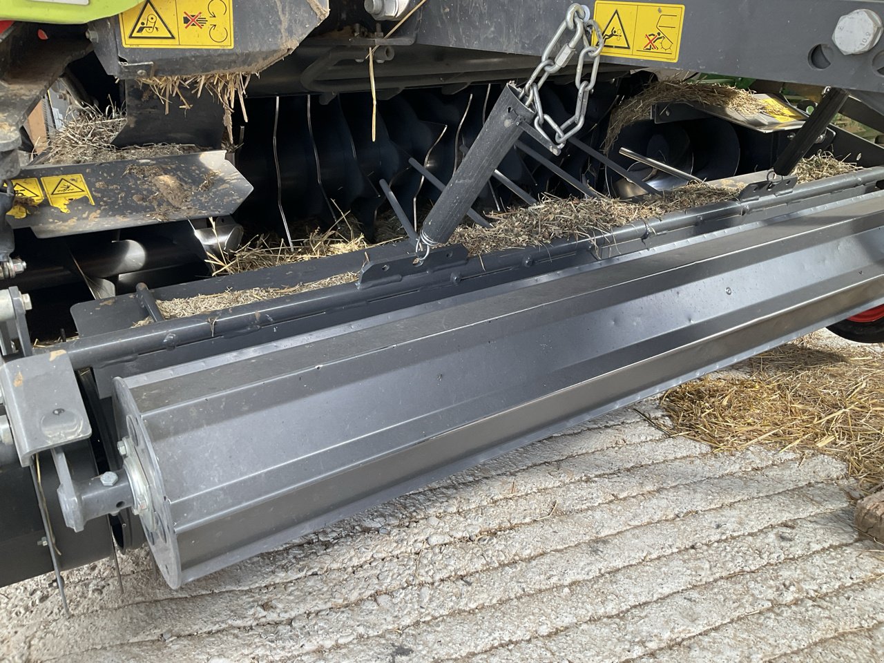 Rundballenpresse del tipo CLAAS VARIANT 480 RF, Gebrauchtmaschine In MORLHON LE HAUT (Immagine 7)