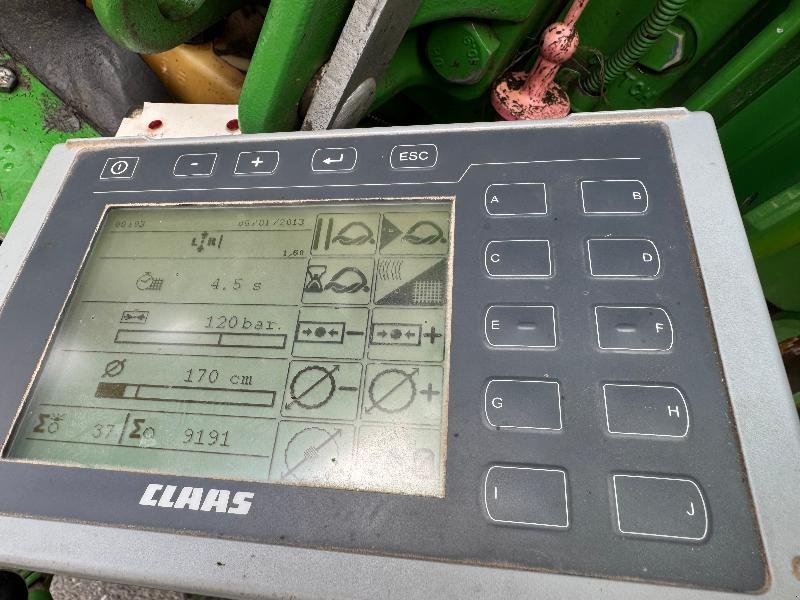 Rundballenpresse typu CLAAS VARIANT 480RF, Gebrauchtmaschine v Wargnies Le Grand (Obrázek 11)