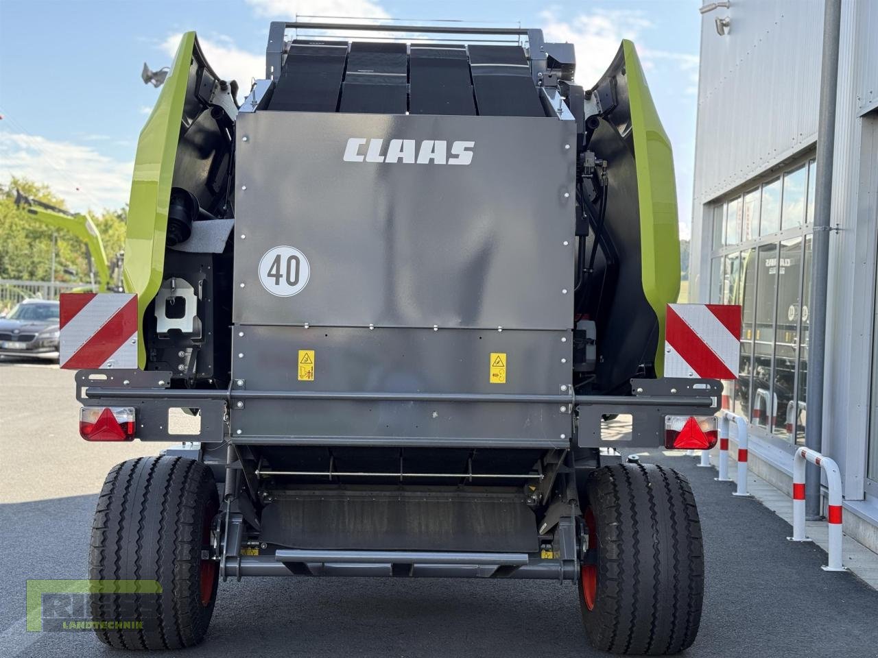 Rundballenpresse des Typs CLAAS VARIANT 560 RC TREND, Neumaschine in Homberg/Ohm - Maulbach (Bild 3)