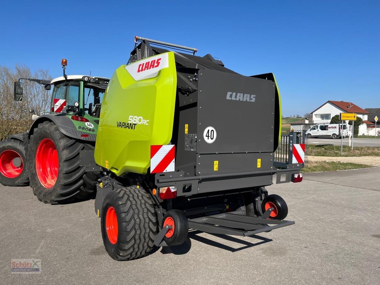 Rundballenpresse des Typs CLAAS Variant 580 RC PRO, neuwertige Rundballenpresse, Baujahr 2023, erst 39 Betriebsstunden !!!, Gebrauchtmaschine in Schierling (Bild 3)