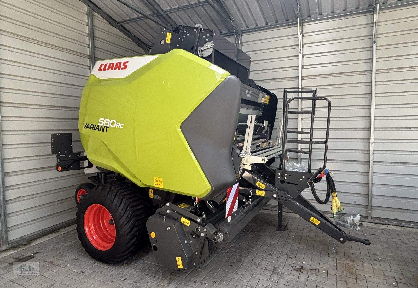 Rundballenpresse of the type CLAAS VARIANT 580 RC PRO, Neumaschine in Stralendorf (Picture 1)