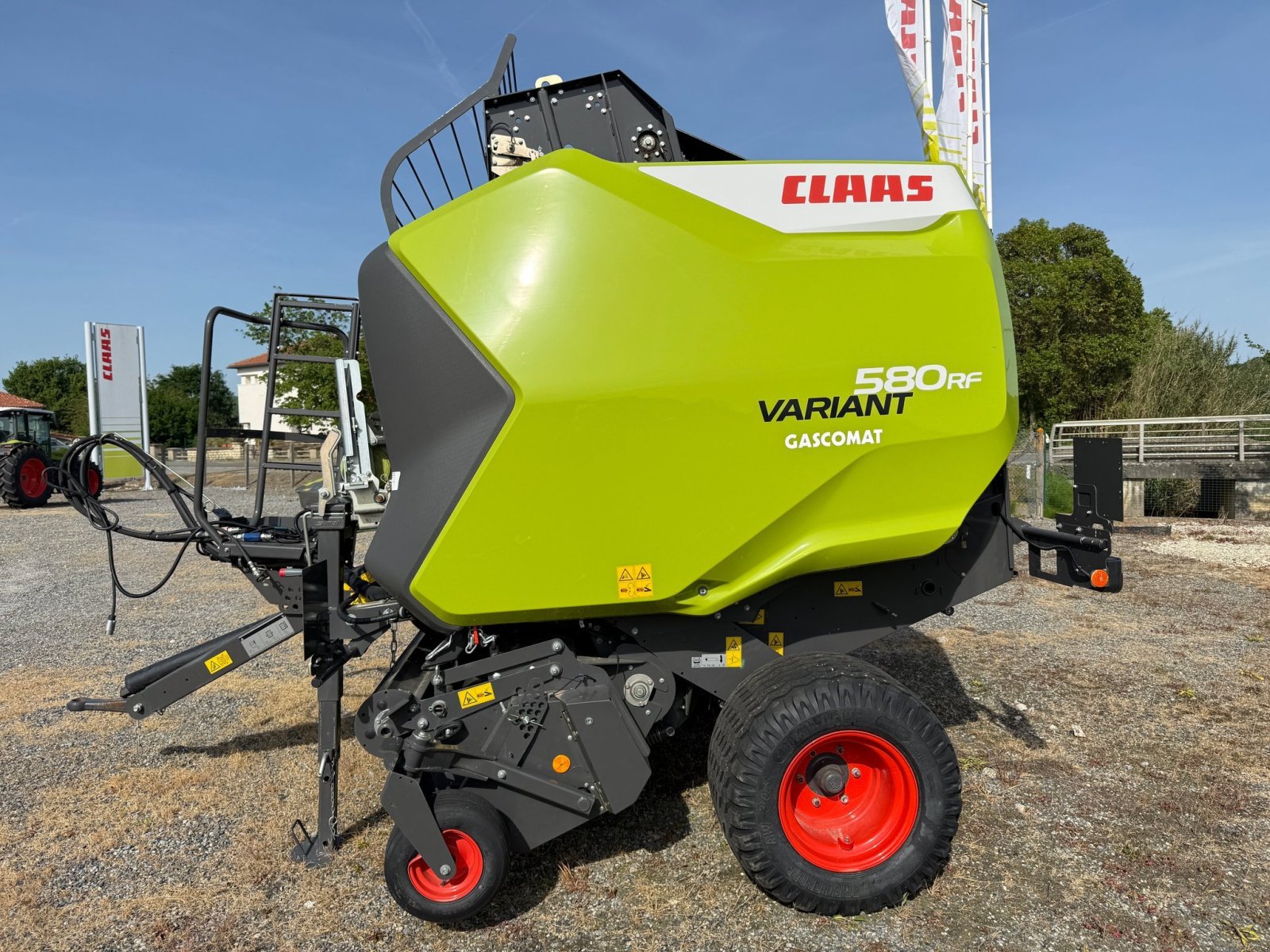 Rundballenpresse del tipo CLAAS VARIANT 580 RF, Gebrauchtmaschine en ST ELIX THEUX (Imagen 7)