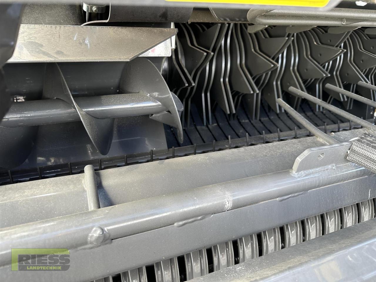 Rundballenpresse tip CLAAS VARIANT 585 PRO, Neumaschine in Homberg/Ohm - Maulbach (Poză 4)