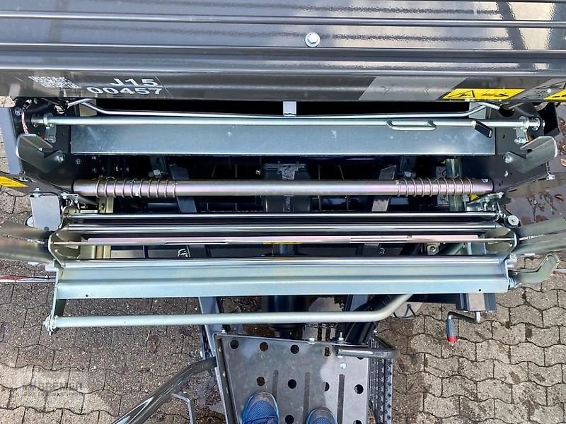 Rundballenpresse typu CLAAS VARIANT 585 RC PRO  Vorführmaschine, D=0,90 bis 1,80 m,, Vorführmaschine v Asendorf (Obrázek 14)