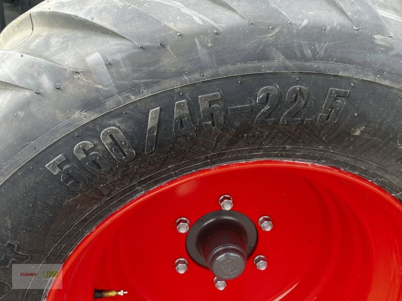 Rundballenpresse za tip CLAAS VARIANT 585 RC PRO, Neumaschine u Töging am Inn (Slika 13)