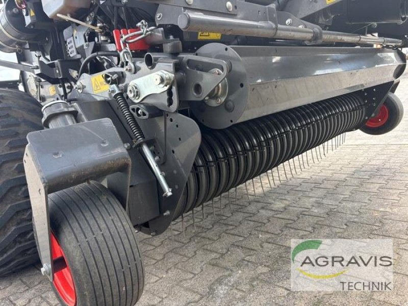 Rundballenpresse typu CLAAS VARIANT 585 RC PRO, Gebrauchtmaschine v Warburg (Obrázok 15)