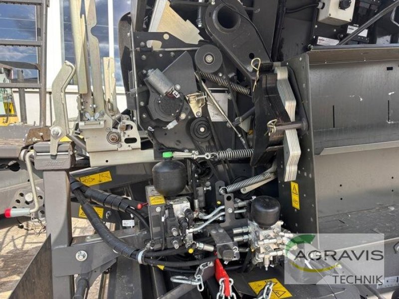 Rundballenpresse typu CLAAS VARIANT 585 RC PRO, Gebrauchtmaschine v Warburg (Obrázok 10)
