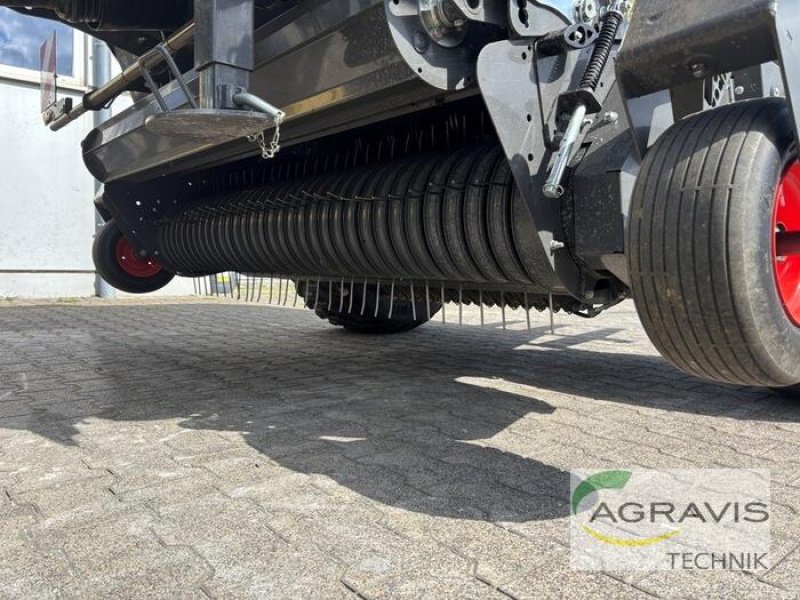 Rundballenpresse typu CLAAS VARIANT 585 RC PRO, Gebrauchtmaschine v Warburg (Obrázok 11)