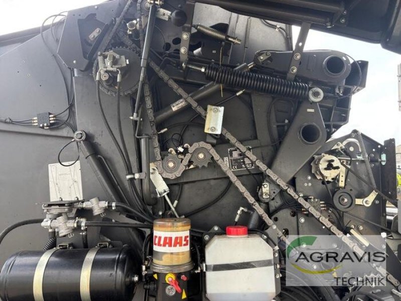 Rundballenpresse typu CLAAS VARIANT 585 RC PRO, Gebrauchtmaschine v Warburg (Obrázok 13)