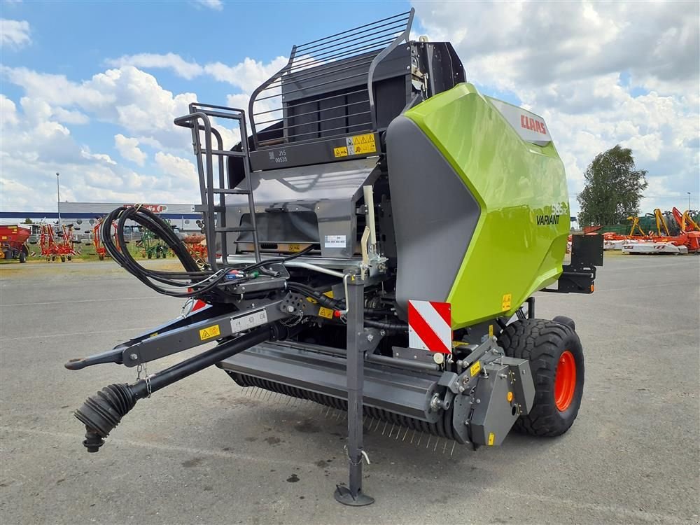 Rundballenpresse типа CLAAS Variant 585 RC, Gebrauchtmaschine в ANTIGNY (Фотография 2)