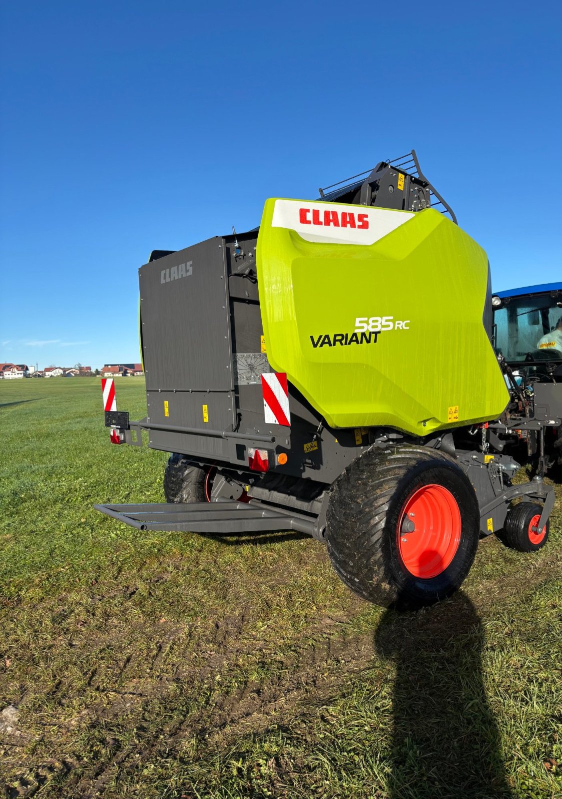 Rundballenpresse des Typs CLAAS VARIANT 585 RC, Gebrauchtmaschine in Elixhausen (Bild 3)