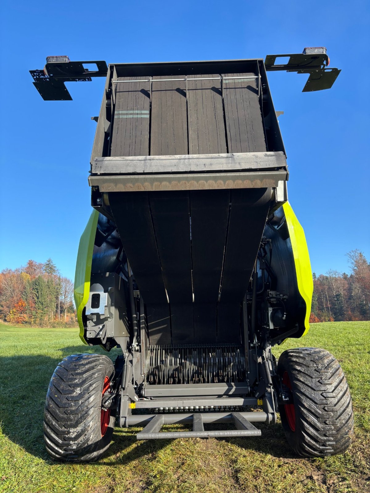 Rundballenpresse des Typs CLAAS VARIANT 585 RC, Gebrauchtmaschine in Elixhausen (Bild 8)