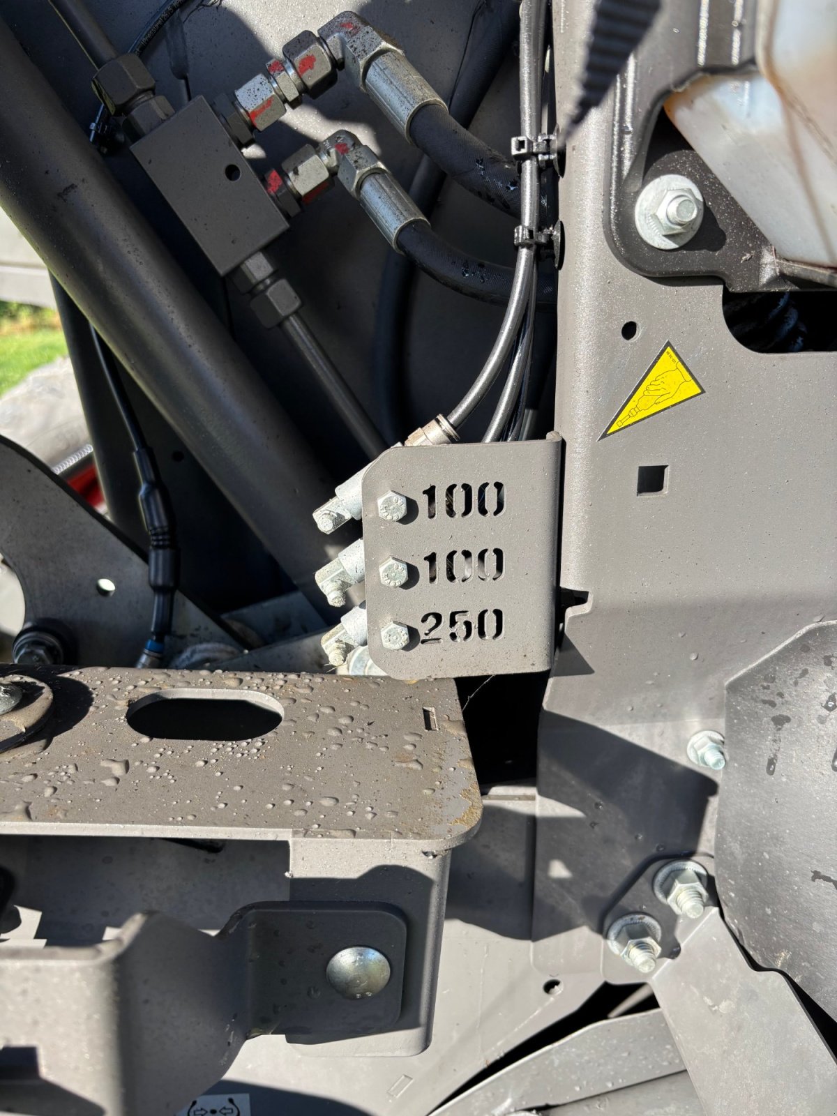 Rundballenpresse des Typs CLAAS VARIANT 585 RC, Gebrauchtmaschine in Elixhausen (Bild 13)