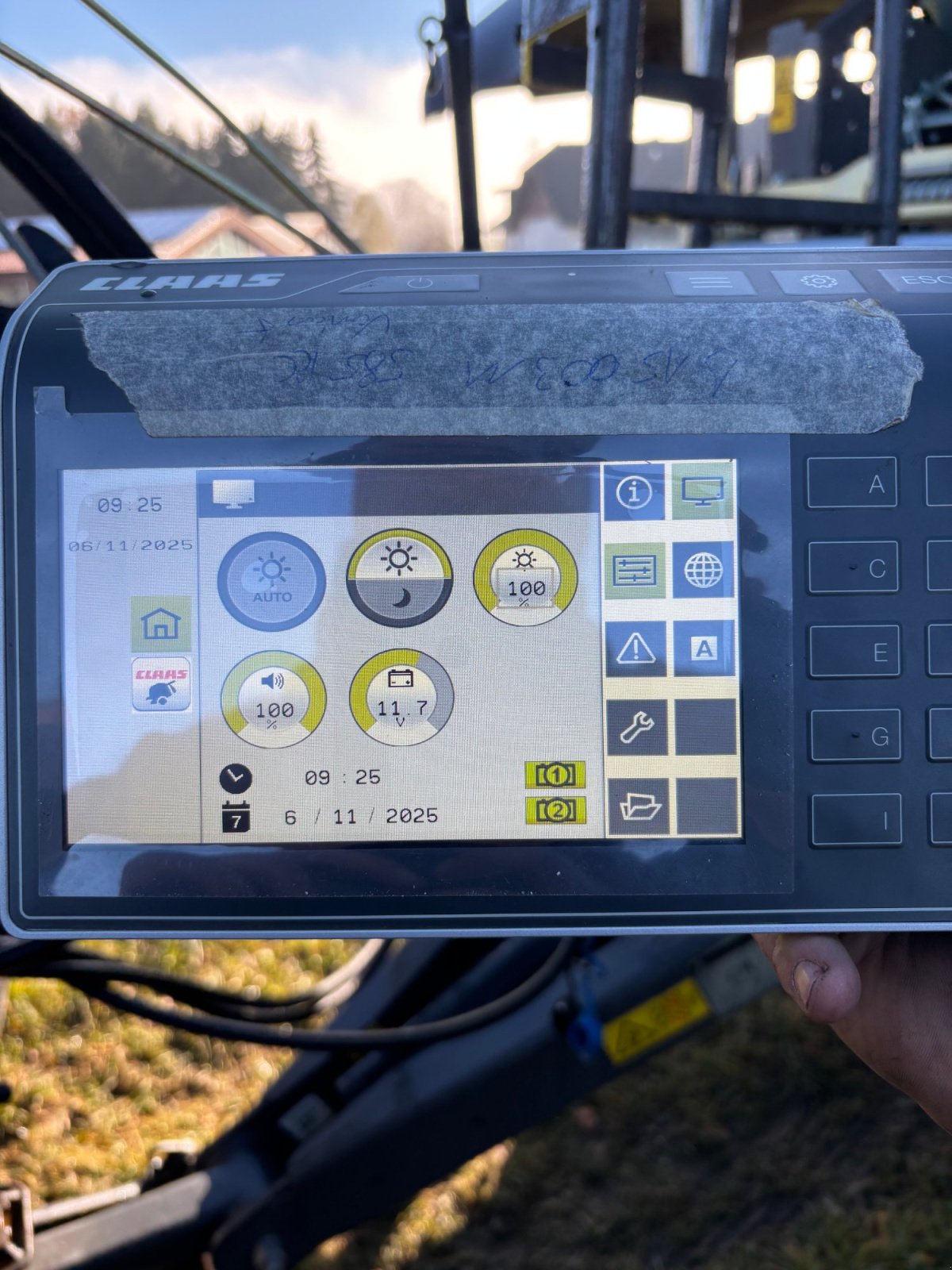 Rundballenpresse des Typs CLAAS VARIANT 585 RC, Gebrauchtmaschine in Elixhausen (Bild 26)