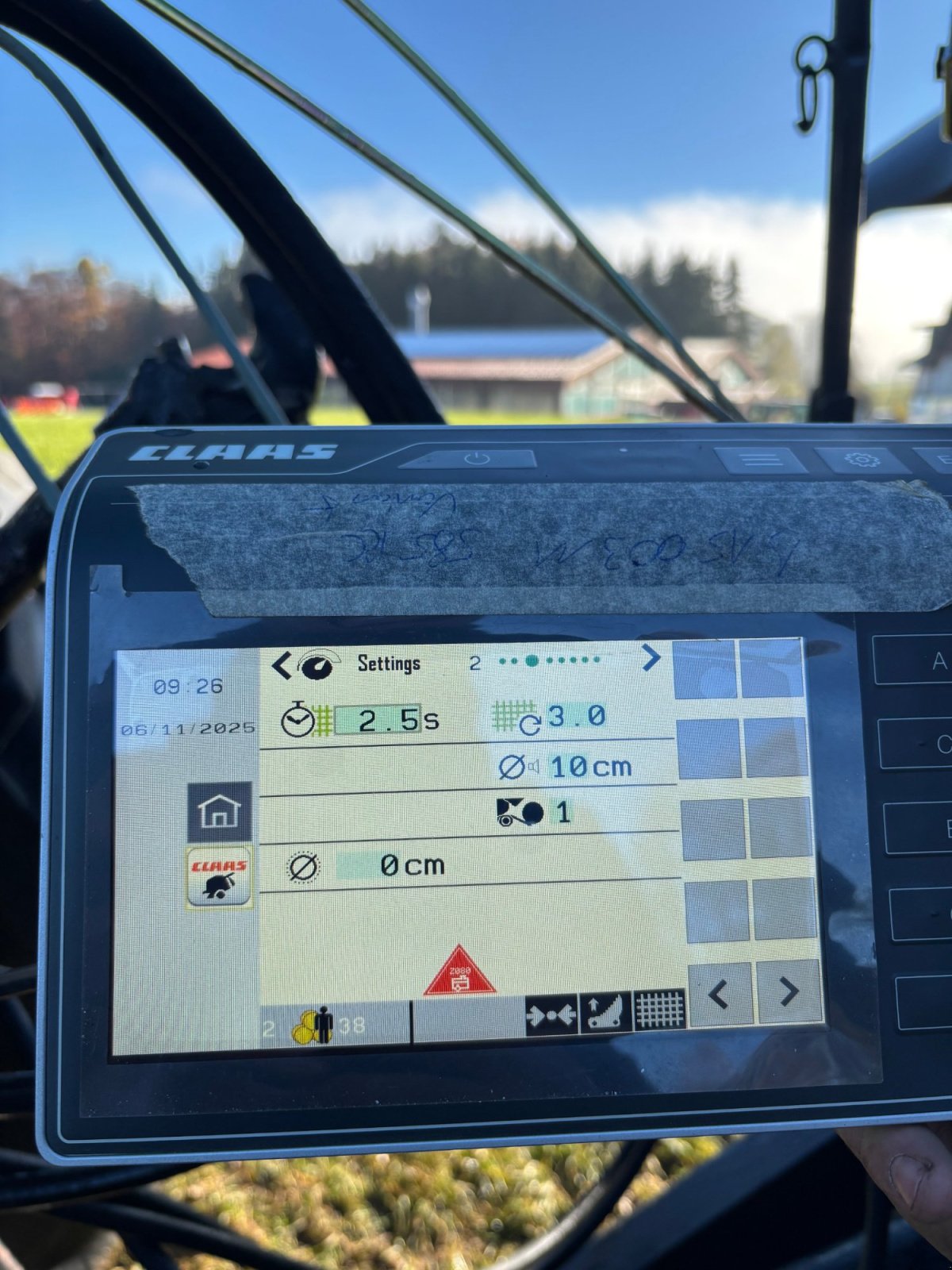 Rundballenpresse des Typs CLAAS VARIANT 585 RC, Gebrauchtmaschine in Elixhausen (Bild 27)