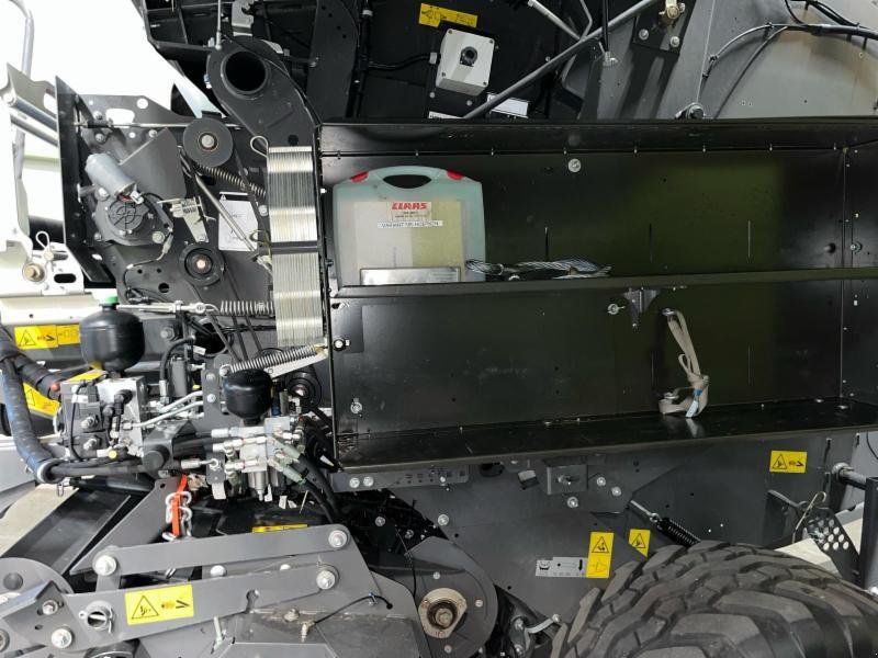 Rundballenpresse типа CLAAS VARIANT 585 RC, Gebrauchtmaschine в Hockenheim (Фотография 5)