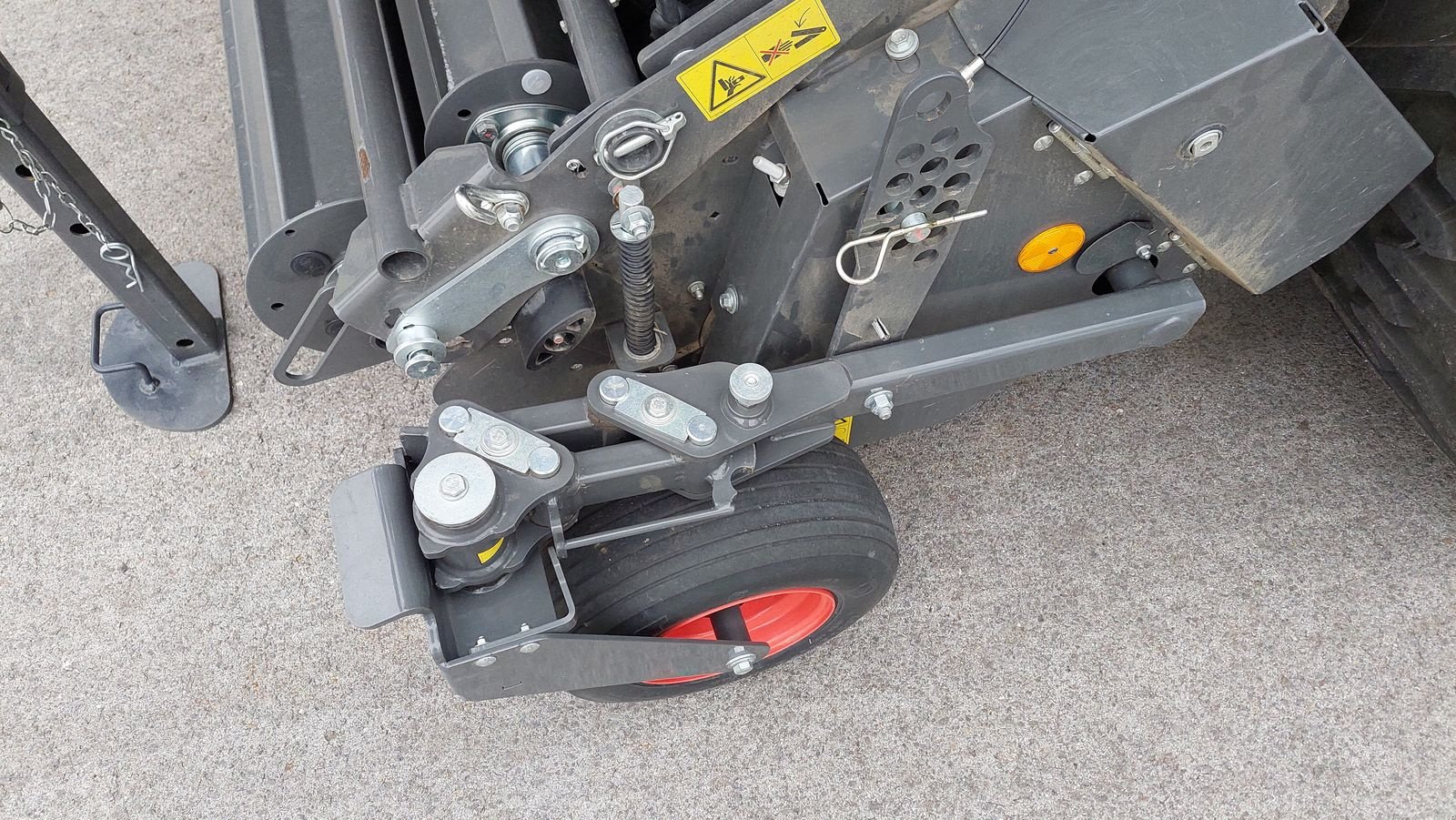 Rundballenpresse of the type CLAAS Variant 585 RC, Vorführmaschine in Grund (Picture 6)