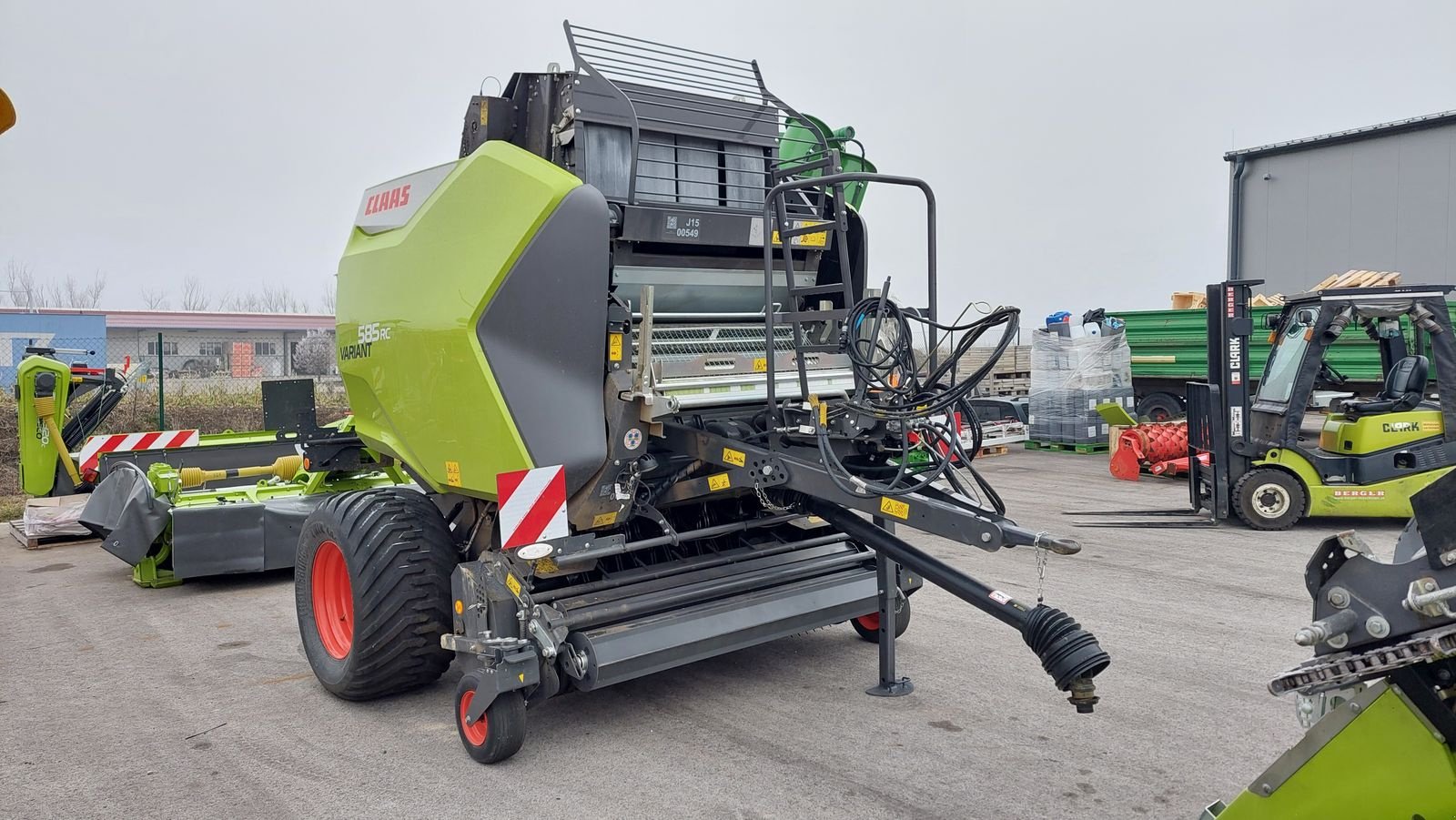 Rundballenpresse of the type CLAAS Variant 585 RC, Vorführmaschine in Grund (Picture 4)