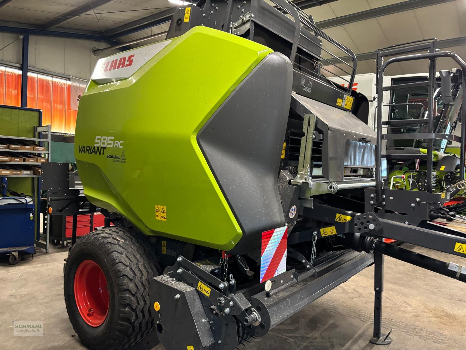 Rundballenpresse Türe ait CLAAS VARIANT 585, Neumaschine içinde Woltersdorf (resim 5)