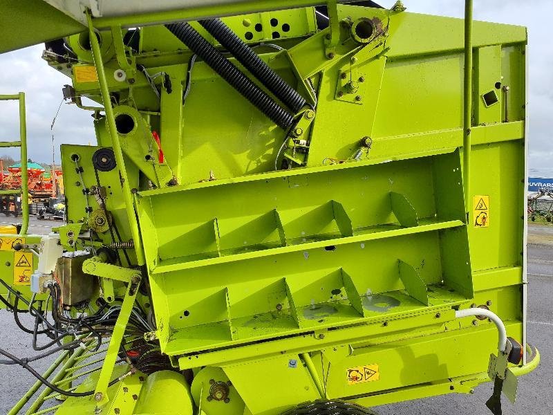 Rundballenpresse des Typs CLAAS VARIANT180, Gebrauchtmaschine in ANTIGNY (Bild 9)