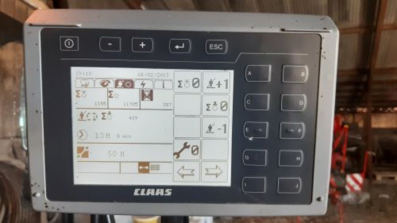 Rundballenpresse типа CLAAS VARIANT360RF, Gebrauchtmaschine в Belleville sur Meuse (Фотография 2)