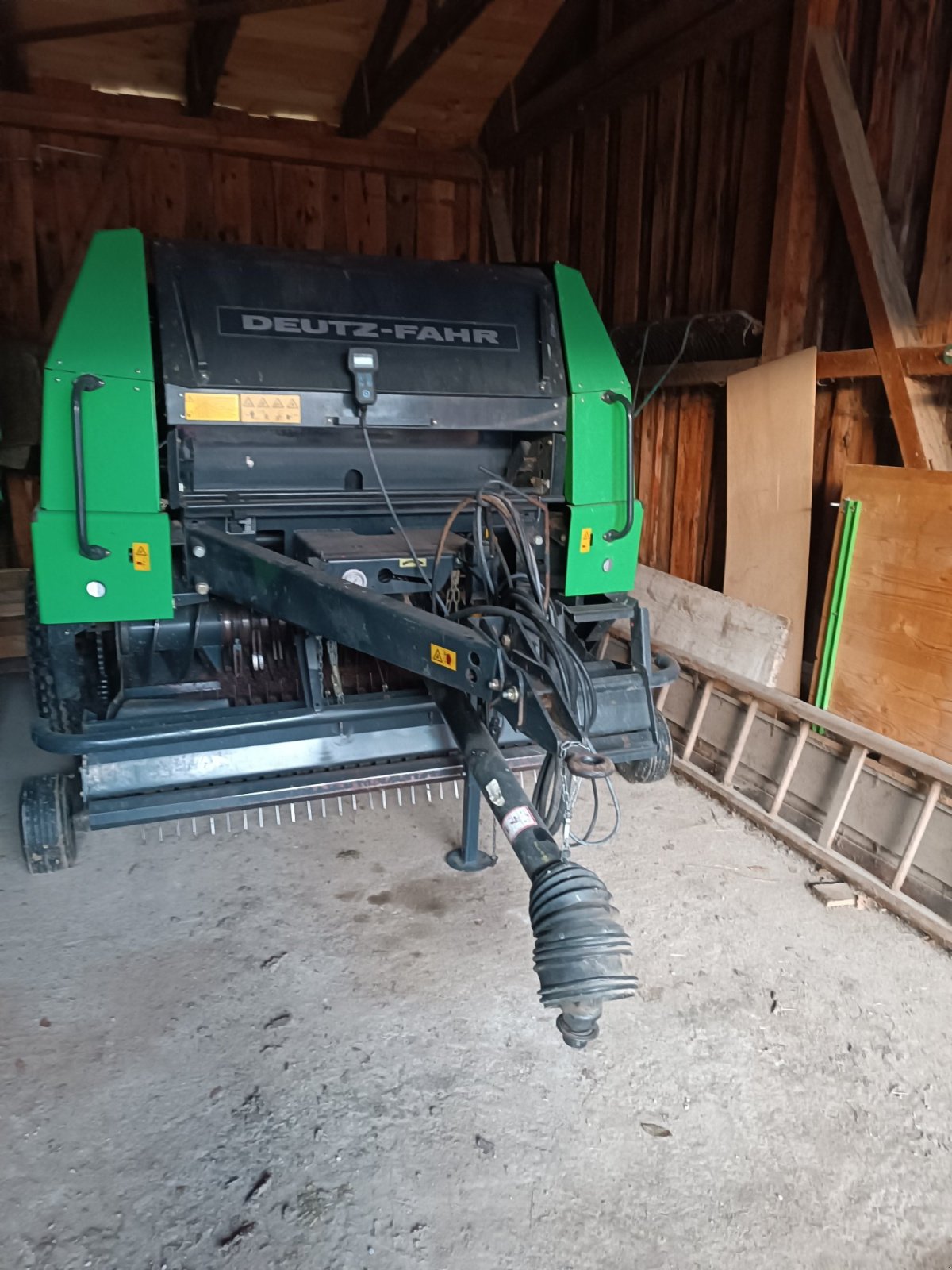 Rundballenpresse του τύπου Deutz-Fahr Fixmaster 235 baugleich Kuhn, Gebrauchtmaschine σε Landsberg am Lech (Φωτογραφία 1)