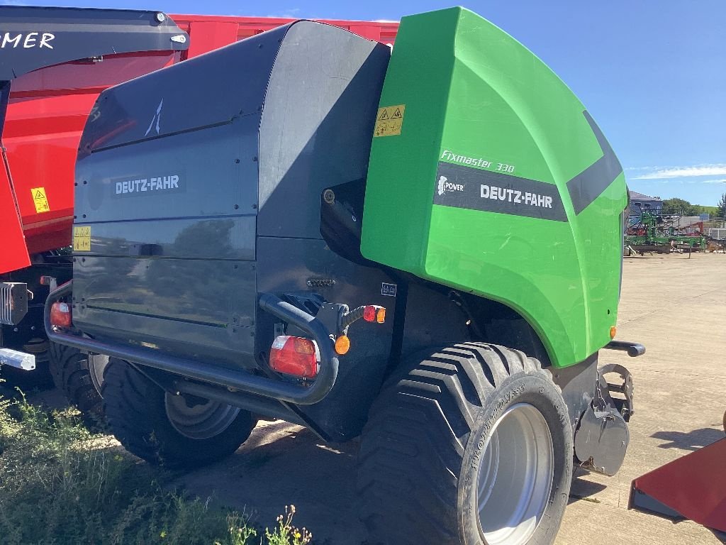 Rundballenpresse typu Deutz-Fahr Fixmaster 330, Gebrauchtmaschine v ST FLOUR (Obrázek 3)