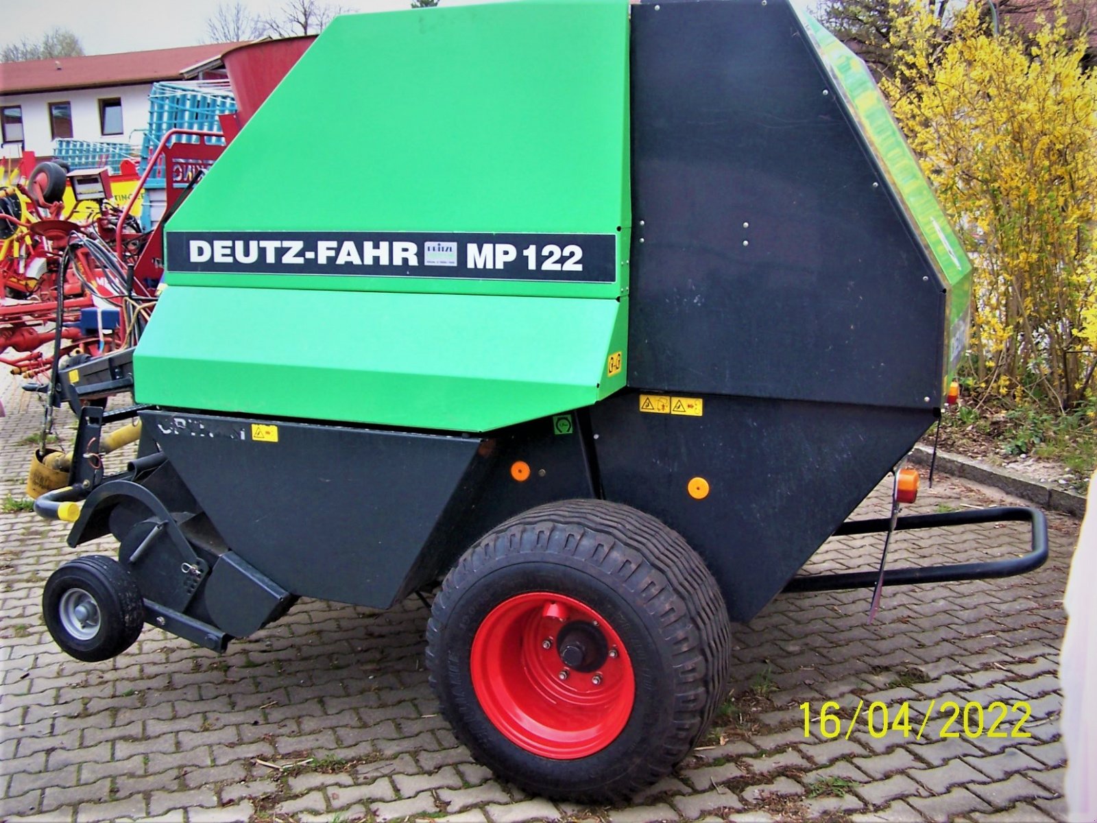 Rundballenpresse des Typs Deutz-Fahr MP 122, Gebrauchtmaschine in Murnau (Bild 2)