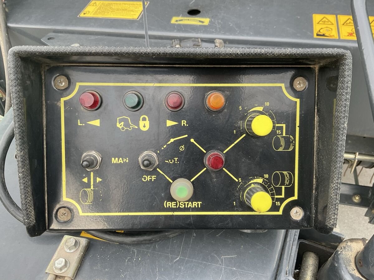Rundballenpresse типа Deutz-Fahr RB 3.80, Gebrauchtmaschine в Zwettl (Фотография 15)