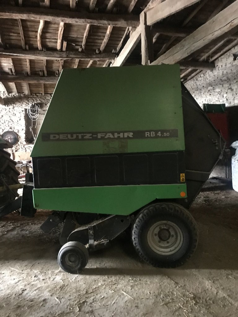 Rundballenpresse tip Deutz-Fahr RB 4.50, Gebrauchtmaschine in ST MARTIN EN HAUT (Poză 1)