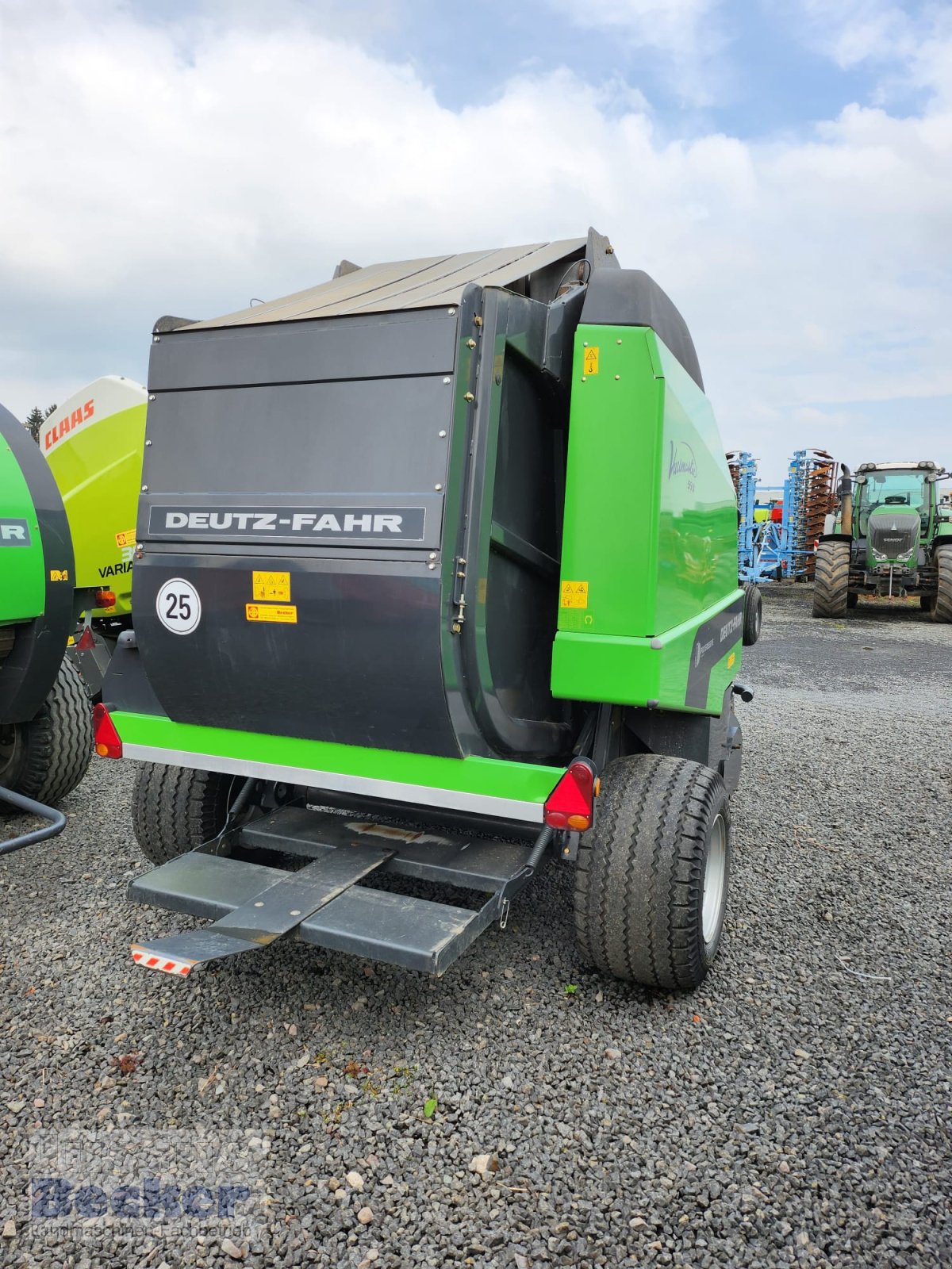 Rundballenpresse of the type Deutz-Fahr Vari Master 590, Gebrauchtmaschine in Weimar-Niederwalgern (Picture 7)