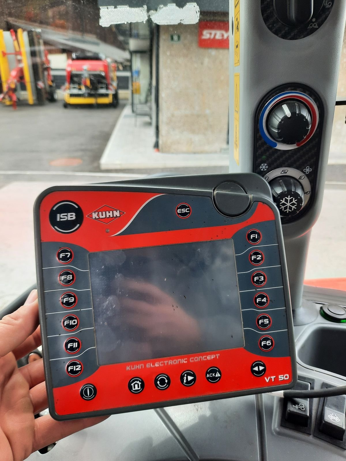 Rundballenpresse типа Deutz-Fahr Varimaster 560, Gebrauchtmaschine в Berndorf (Фотография 5)