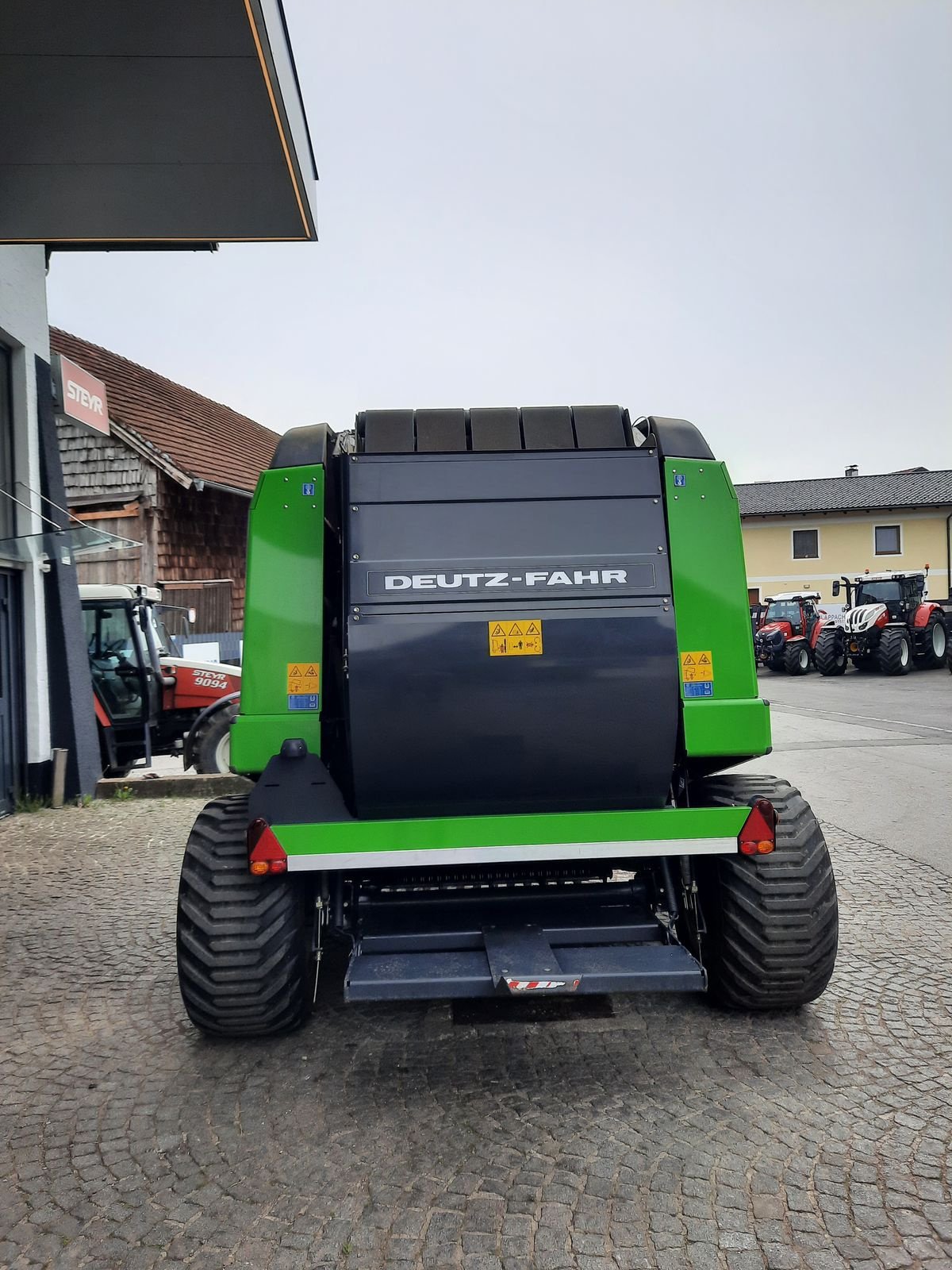 Rundballenpresse типа Deutz-Fahr Varimaster 560, Gebrauchtmaschine в Berndorf (Фотография 4)