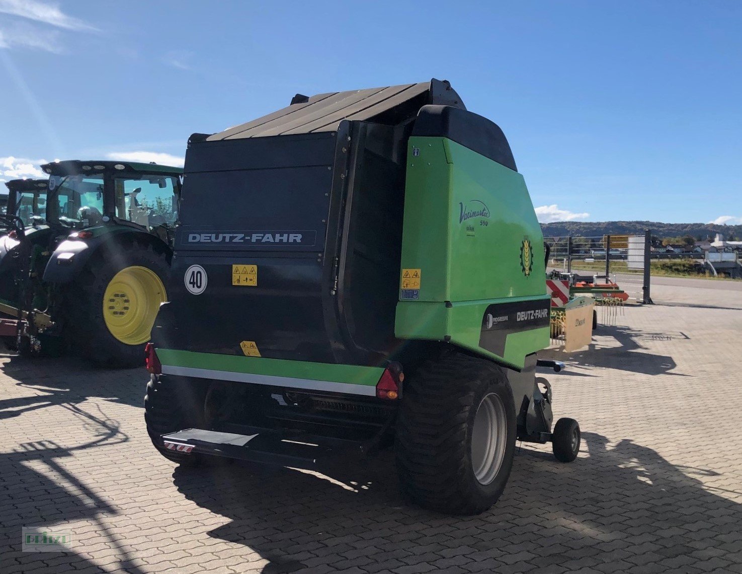 Rundballenpresse типа Deutz-Fahr Varimaster 590 OC, Gebrauchtmaschine в Bruckmühl (Фотография 4)