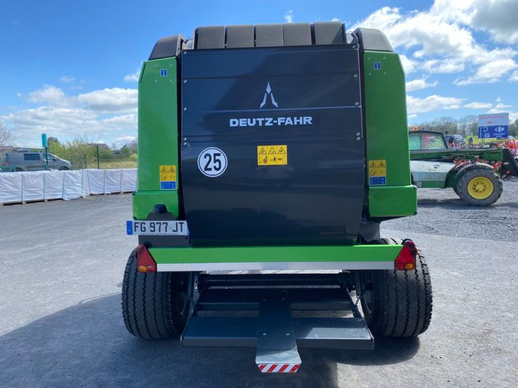 Rundballenpresse tip Deutz-Fahr VARIMASTER 655, Gebrauchtmaschine in MAURIAC (Poză 7)