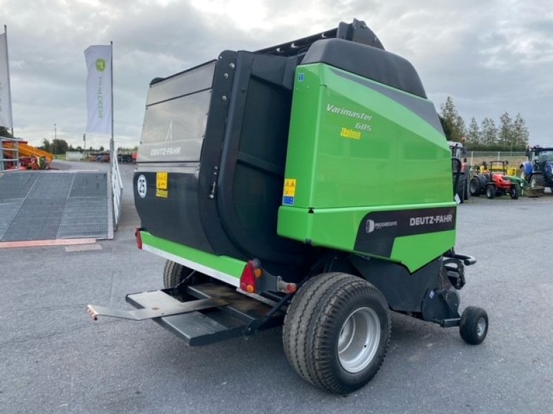 Rundballenpresse tip Deutz-Fahr VARIMASTER 685, Gebrauchtmaschine in Wargnies Le Grand (Poză 3)