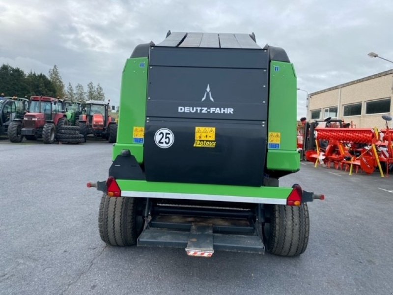 Rundballenpresse tip Deutz-Fahr VARIMASTER 685, Gebrauchtmaschine in Wargnies Le Grand (Poză 10)