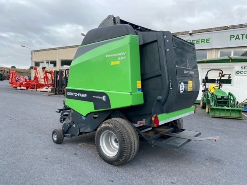 Rundballenpresse tip Deutz-Fahr VARIMASTER 685, Gebrauchtmaschine in Wargnies Le Grand (Poză 11)