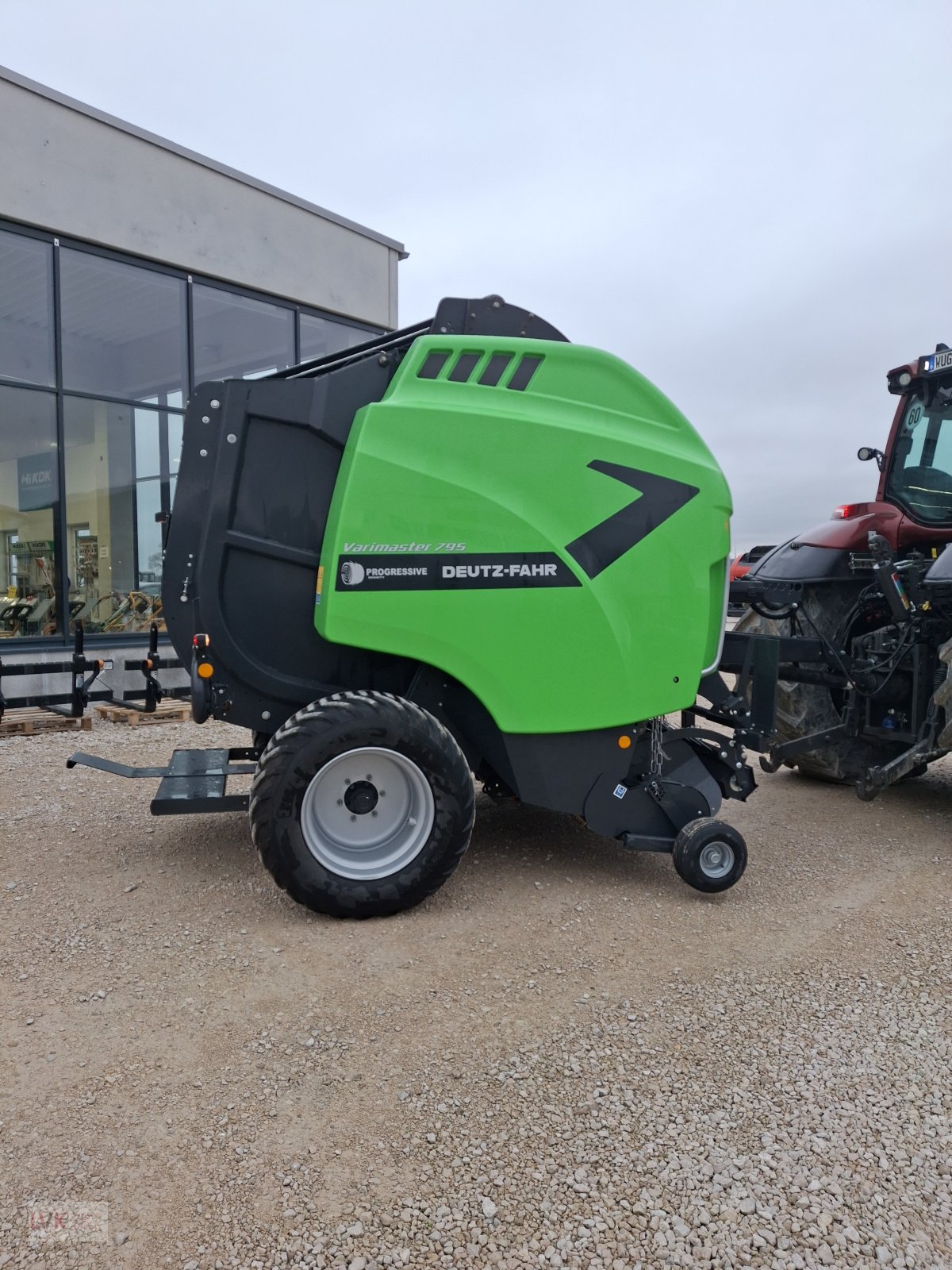 Rundballenpresse Türe ait Deutz-Fahr Varimaster 795 OC, Gebrauchtmaschine içinde Weißenburg (resim 1)