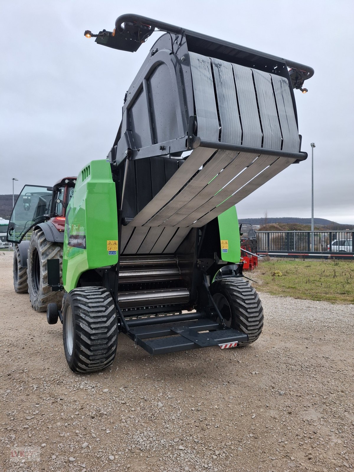 Rundballenpresse Türe ait Deutz-Fahr Varimaster 795 OC, Gebrauchtmaschine içinde Weißenburg (resim 10)