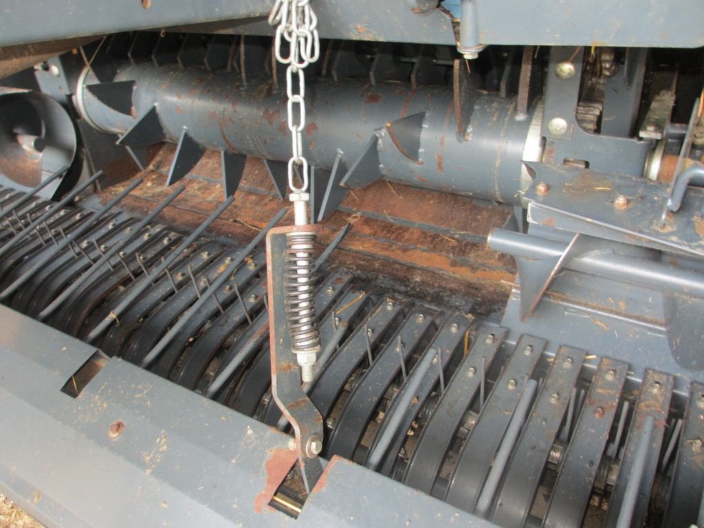 Rundballenpresse типа Fendt 1600 V, Gebrauchtmaschine в RODEZ (Фотография 2)