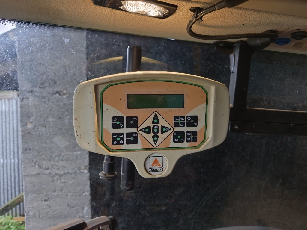 Rundballenpresse типа Fendt 2600 v, Gebrauchtmaschine в Calmont (Фотография 7)