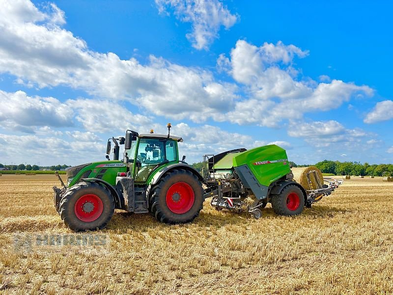 Rundballenpresse za tip Fendt ROTANA 130 F COMBI, Gebrauchtmaschine u Sassenholz (Slika 1)