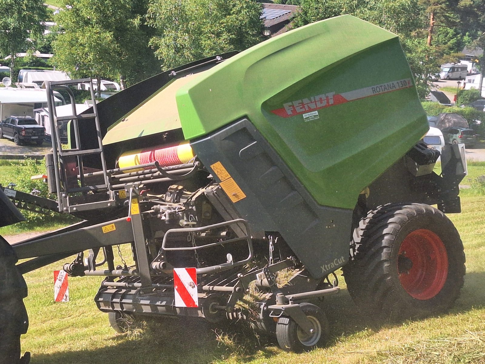 Rundballenpresse of the type Fendt Rotana 130 F, Gebrauchtmaschine in Donaueschingen (Picture 1)