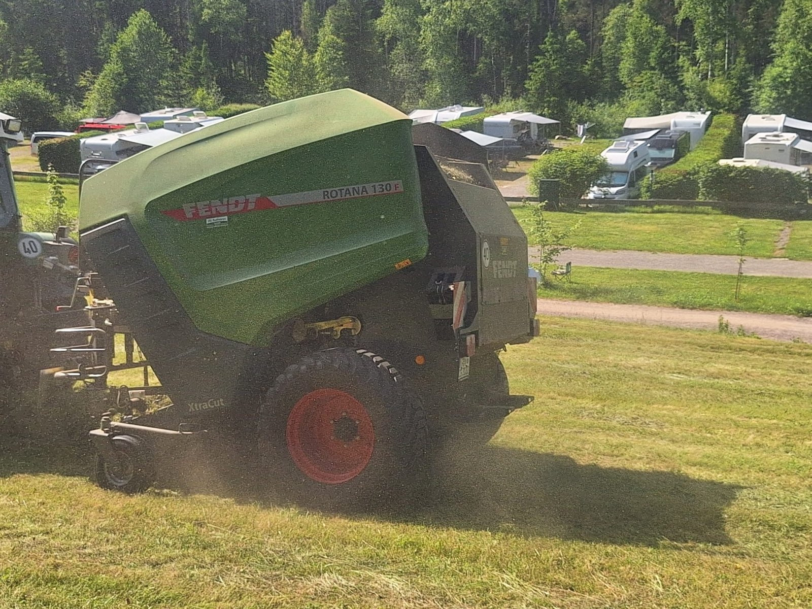 Rundballenpresse of the type Fendt Rotana 130 F, Gebrauchtmaschine in Donaueschingen (Picture 2)