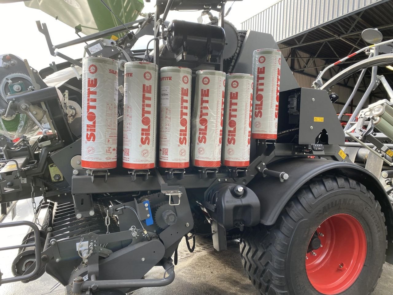 Rundballenpresse του τύπου Fendt Rotana 130F Combi, Gebrauchtmaschine σε Achterveld (Φωτογραφία 4)