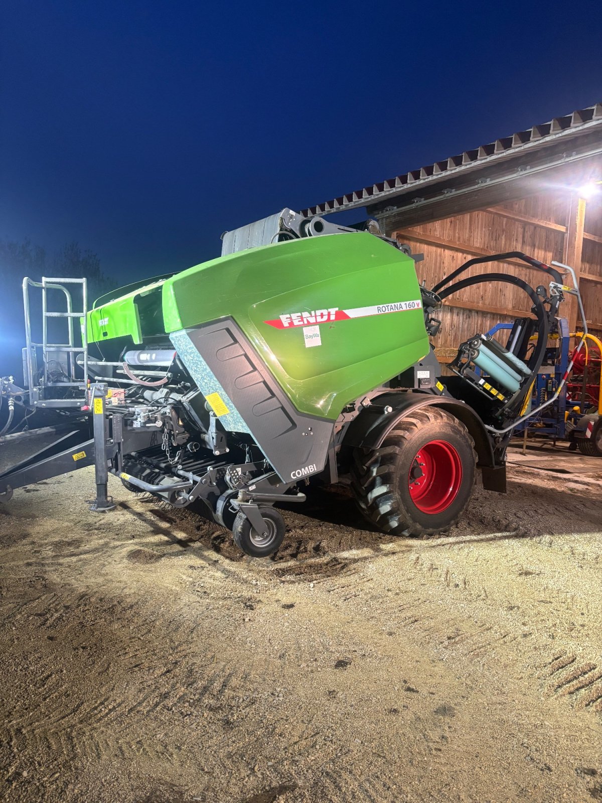 Rundballenpresse of the type Fendt Rotana 160 V combi, Gebrauchtmaschine in Römerstein (Picture 1)