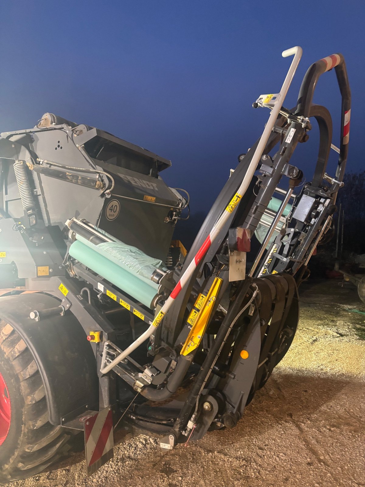 Rundballenpresse of the type Fendt Rotana 160 V combi, Gebrauchtmaschine in Römerstein (Picture 3)