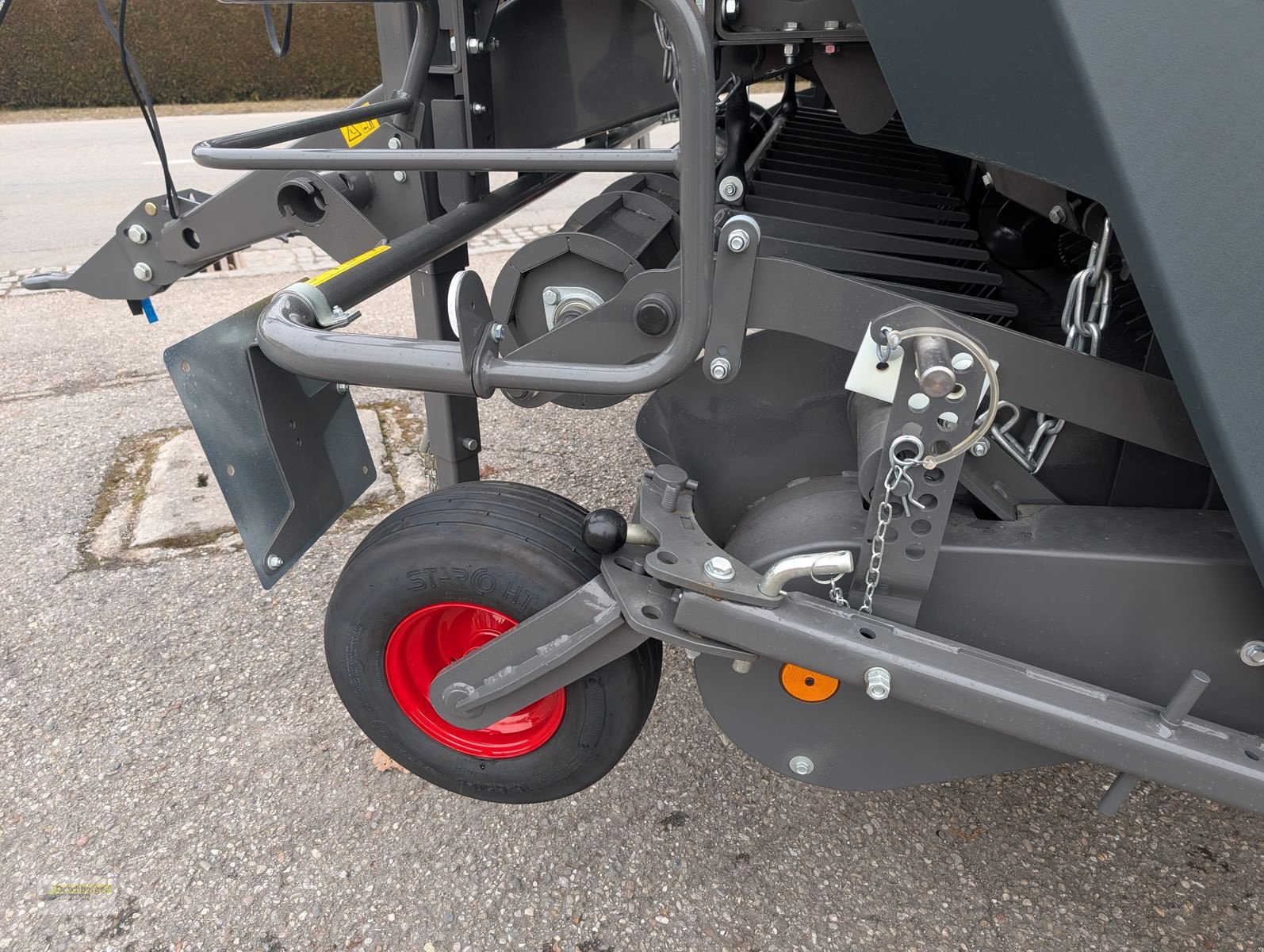 Rundballenpresse des Typs Fendt Rotana 160 V Xtra, Neumaschine in Senftenbach (Bild 5)