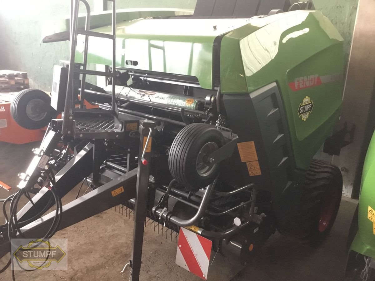 Rundballenpresse des Typs Fendt Rotana 160 V, Neumaschine in Grafenstein (Bild 1)